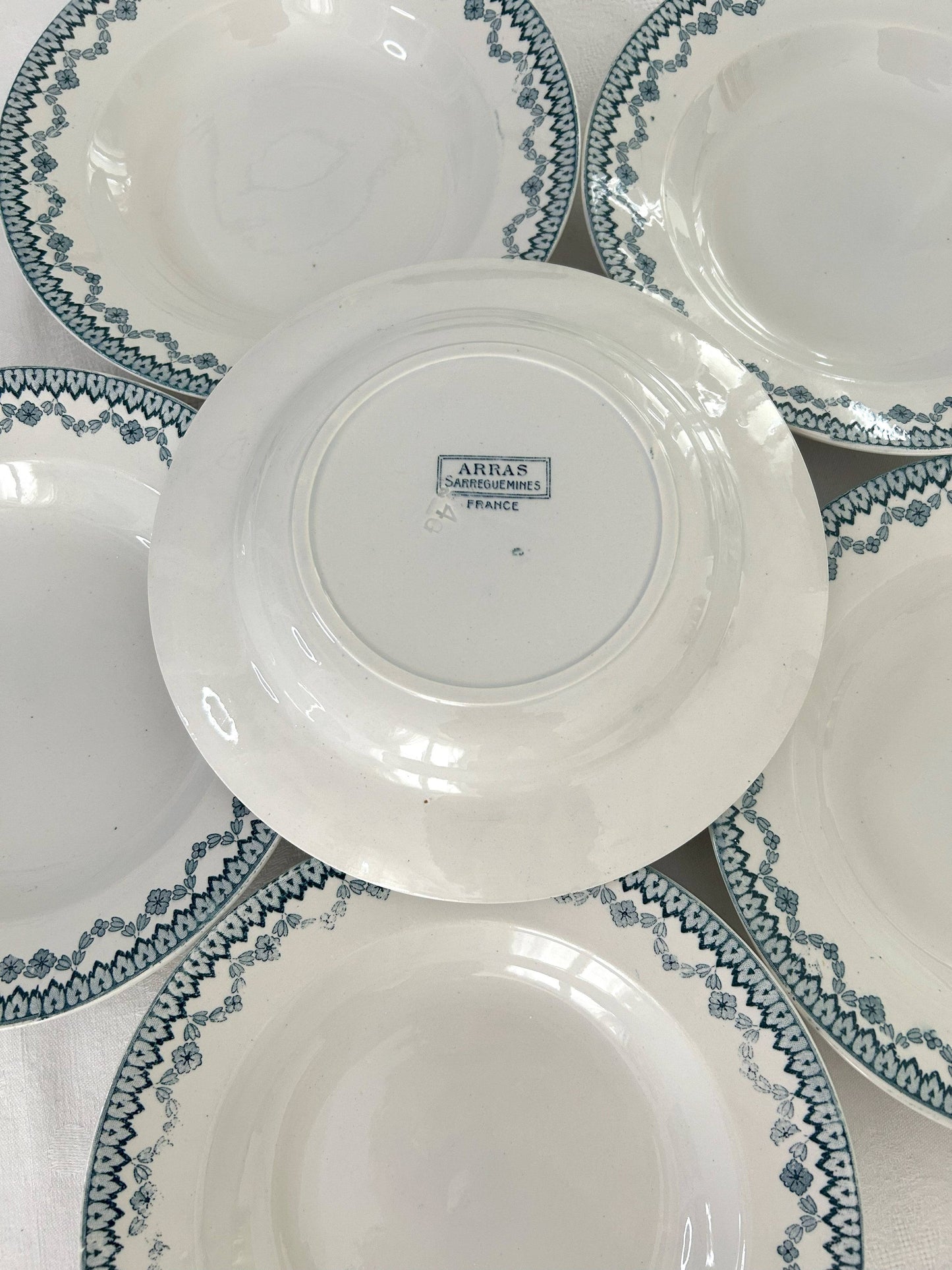 Ensemble de 6 assiettes creuses - Arras - Sarreguemines - La Brocanterie d'Estelle