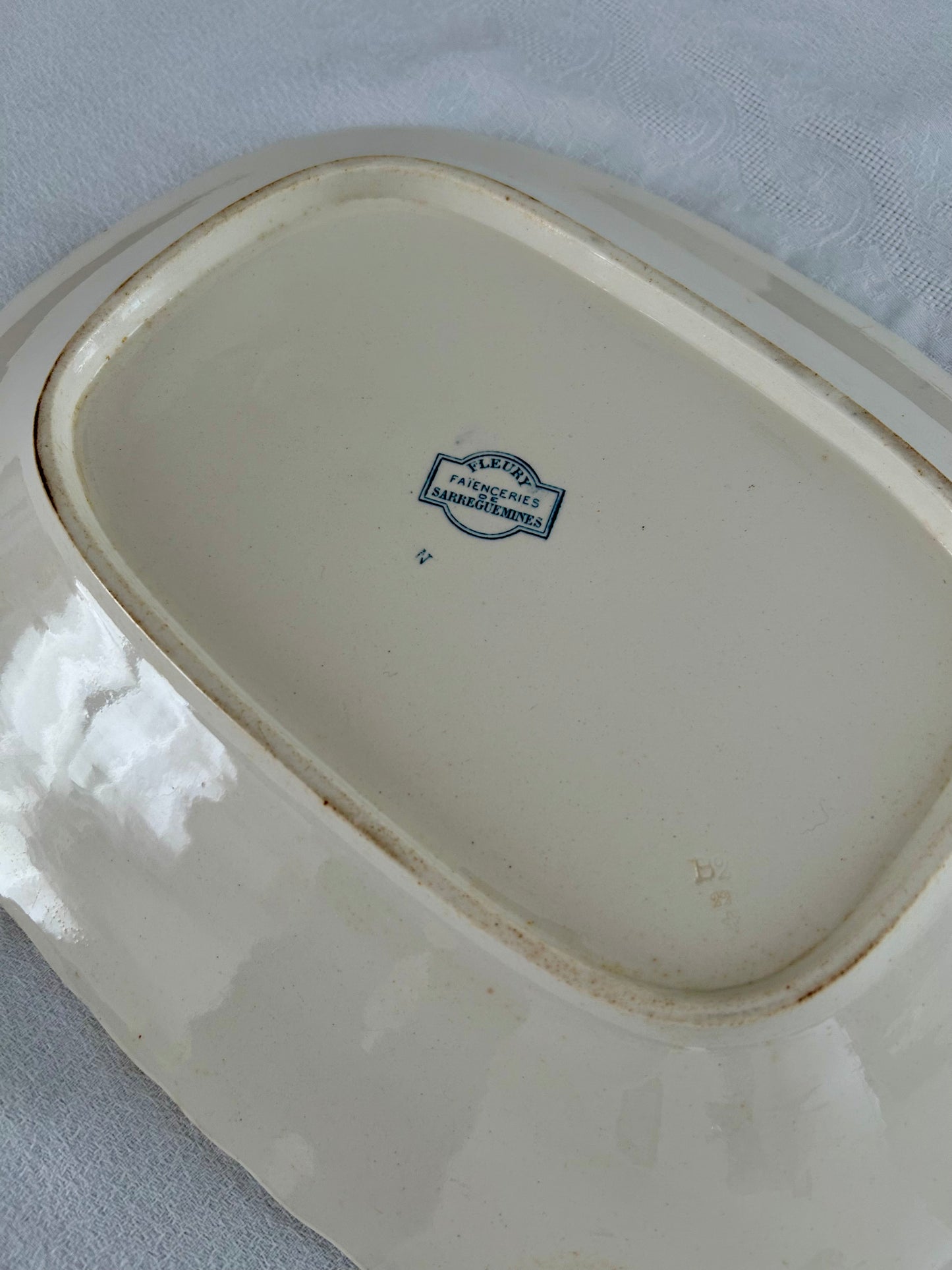 Plat rectangulaire - Terre de fer - Fleury - Sarreguemines - La Brocanterie d'Estelle