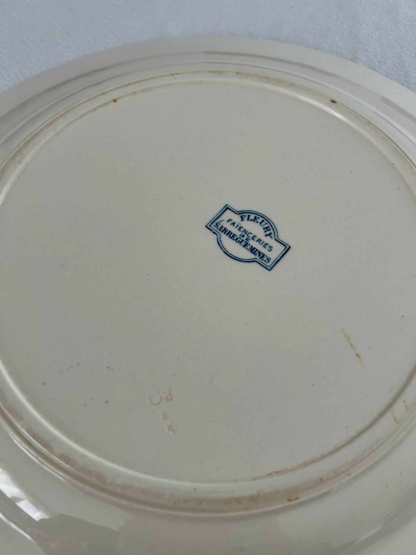 Plat rond - Terre de fer - Fleury - Sarreguemines - La Brocanterie d'Estelle