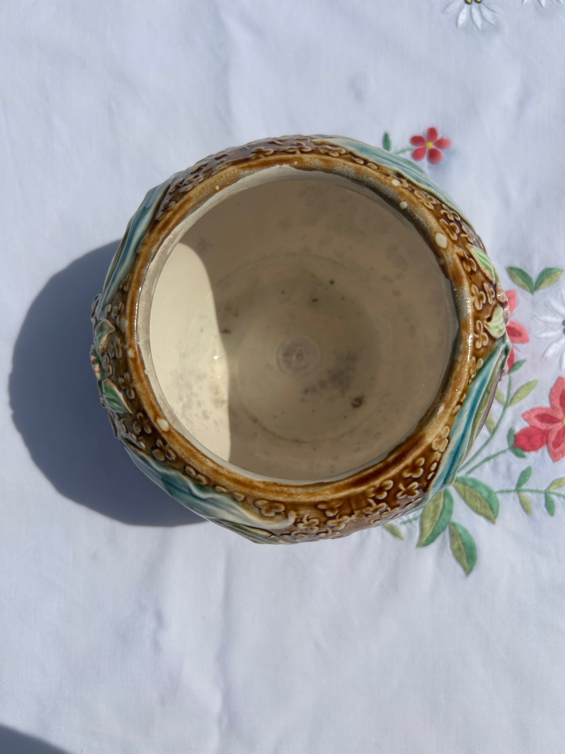 Cache-pot ancien De Bruyn Fives-Lille – barbotine Art nouveau (fin XIXe / début XXe siècle) - La Brocanterie d'Estelle