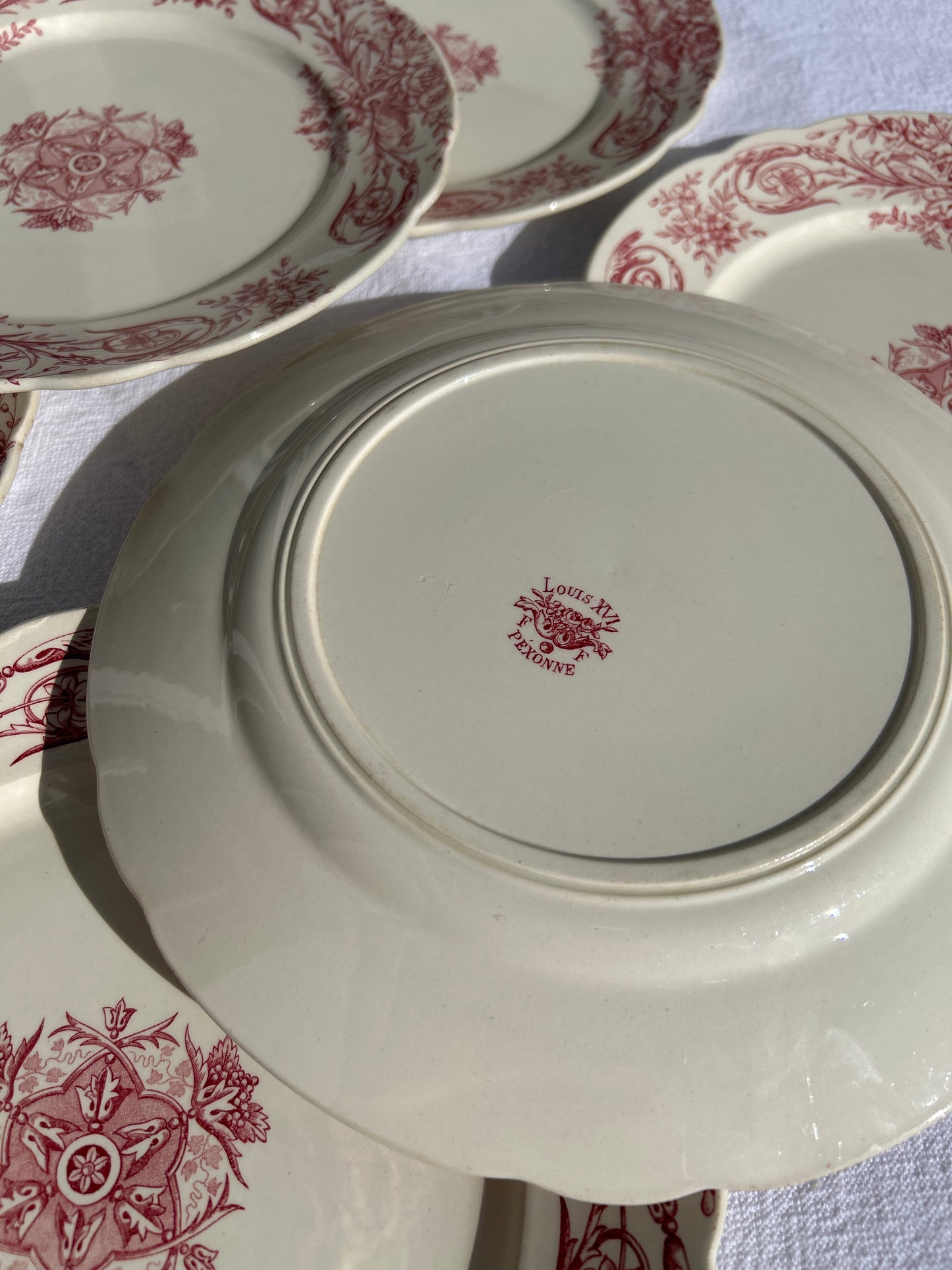 Ensemble de 6 assiettes plates - Louis XVI - Terre de fer - FF Péxonne - La Brocanterie d'Estelle