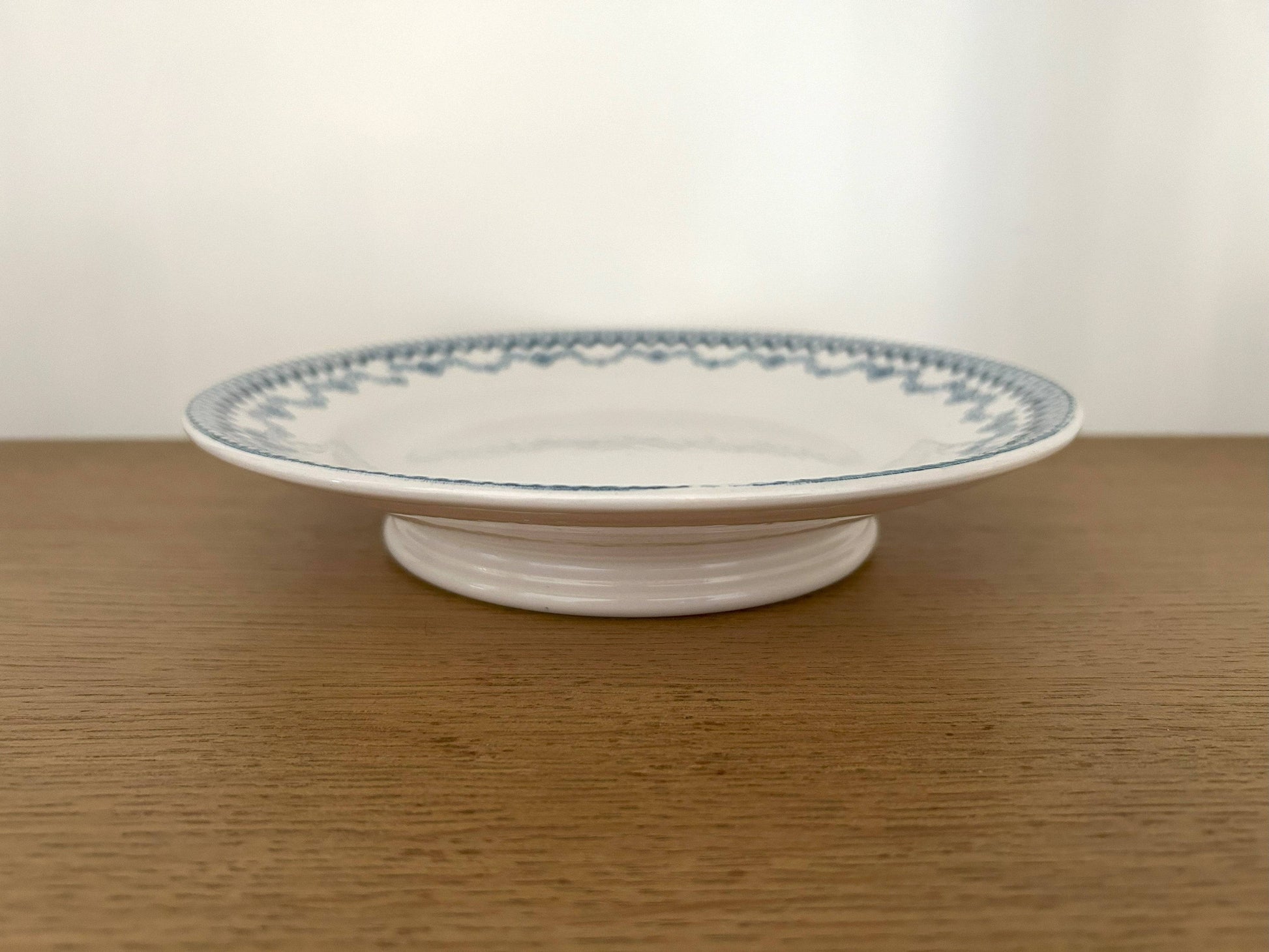 Assiette piédouche - Arras - Sarreguemines - La Brocanterie d'Estelle