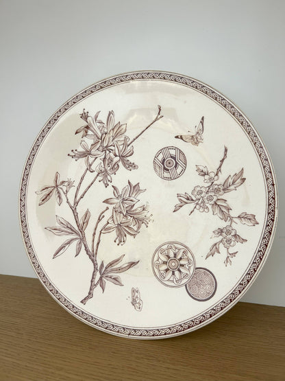 Assiette piédouche - Sépia - Terre de fer - La Brocanterie d'Estelle