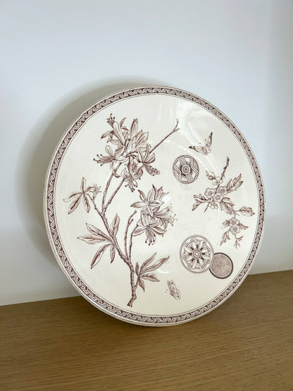 Assiette piédouche - Sépia - Terre de fer - La Brocanterie d'Estelle