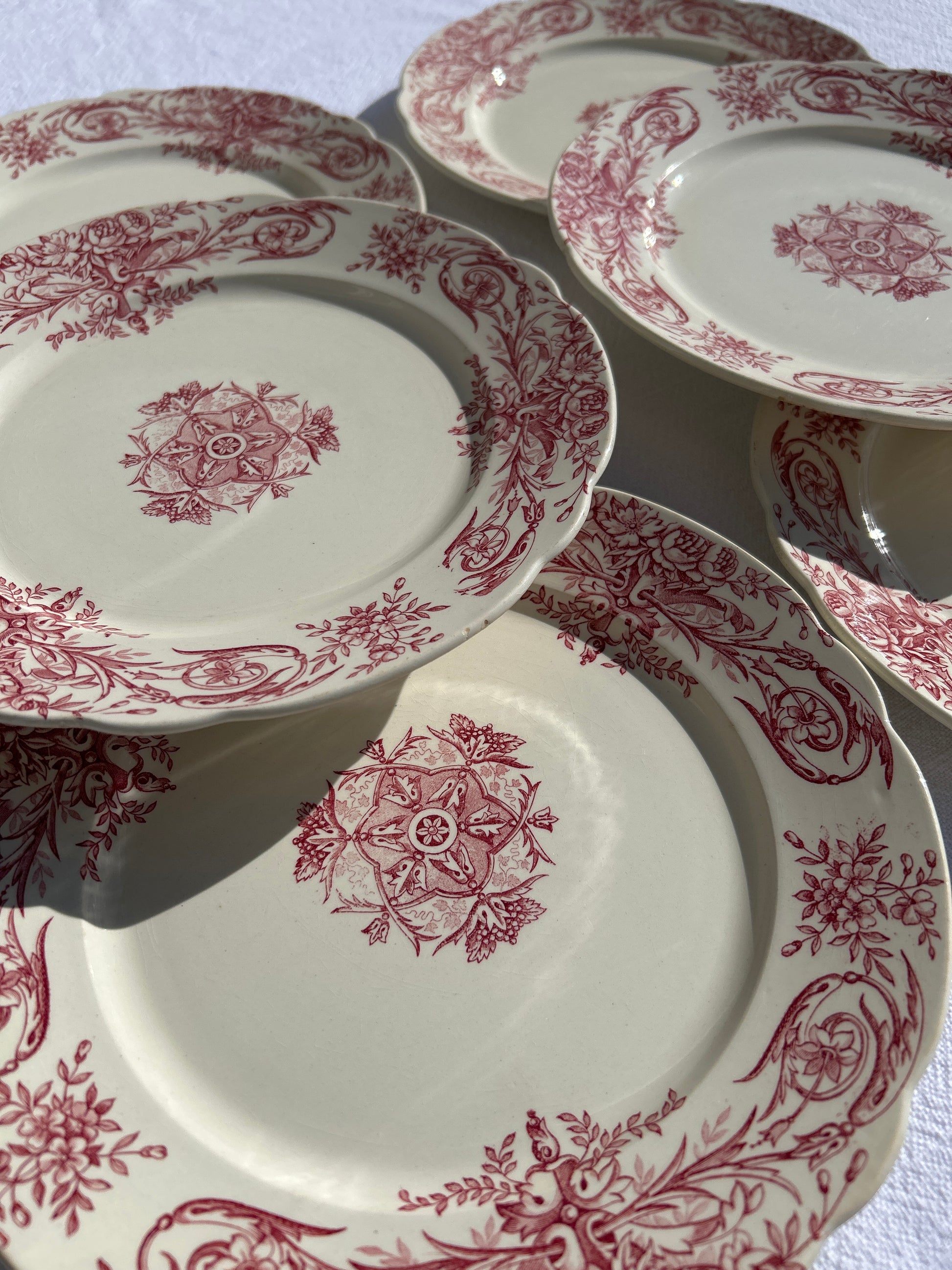 Ensemble de 6 assiettes plates - Louis XVI - Terre de fer - FF Péxonne - La Brocanterie d'Estelle