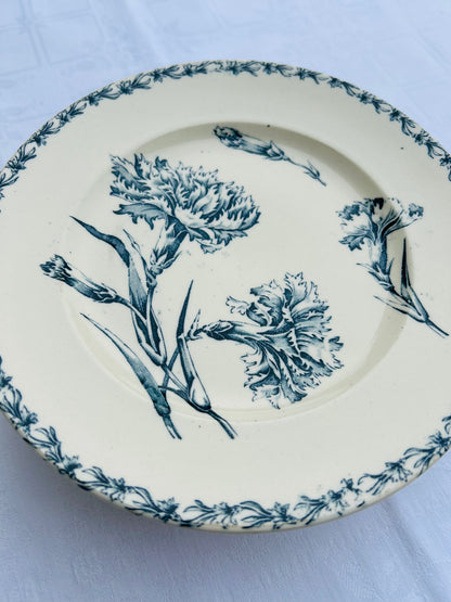 Assiette piédouche - Œillets - Terre de fer - K&G Lunéville - La Brocanterie d'Estelle