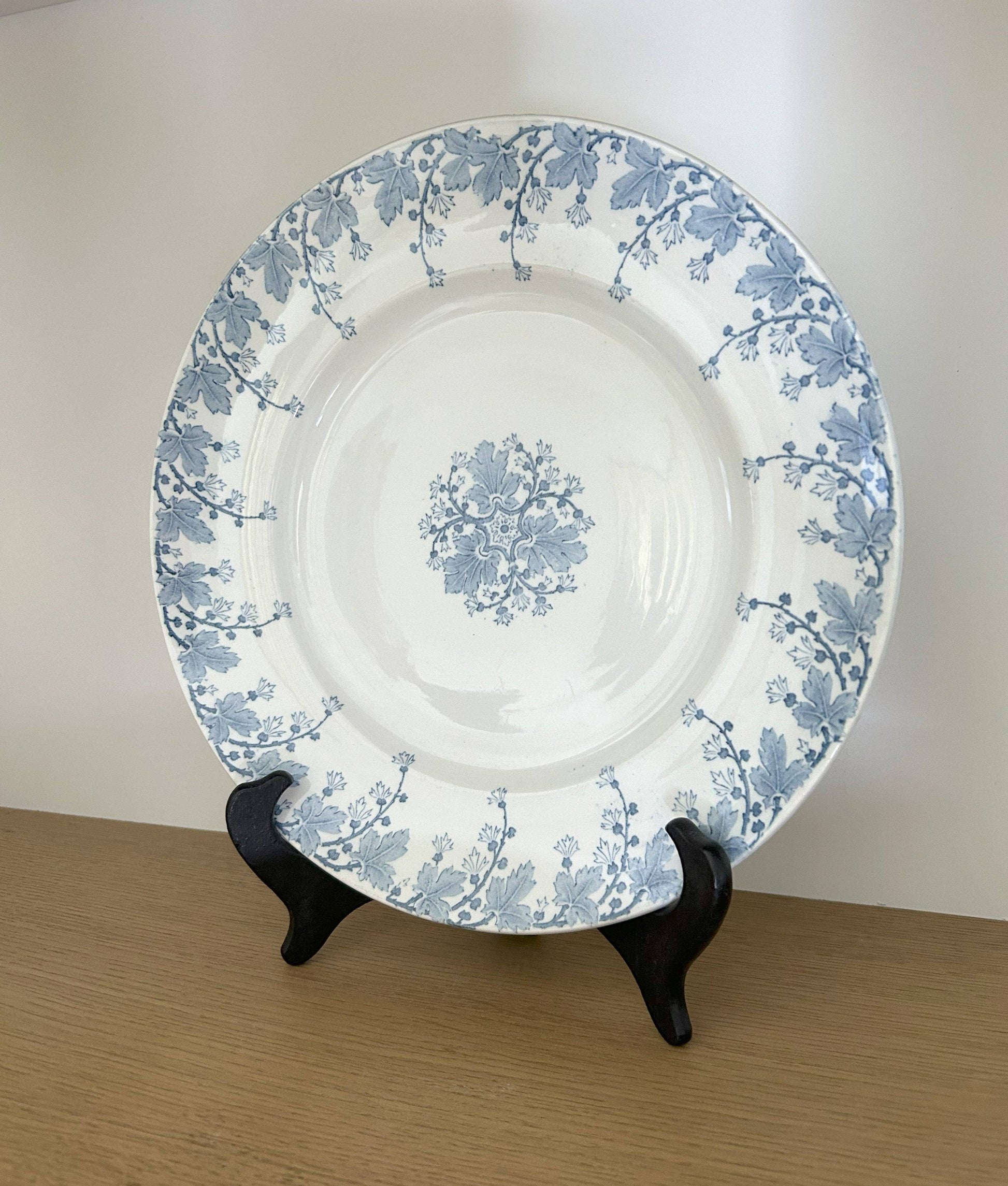 Plat rond - Nèva - K&G Lunéville - La Brocanterie d'Estelle