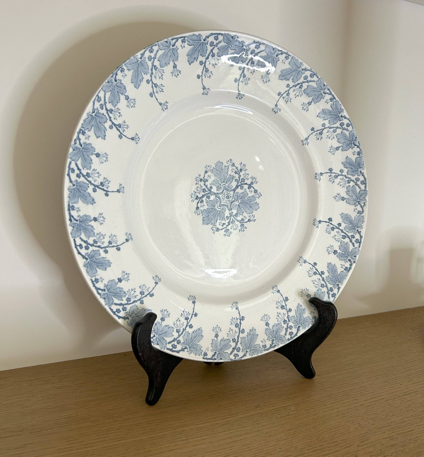 Plat rond - Nèva - K&G Lunéville - La Brocanterie d'Estelle