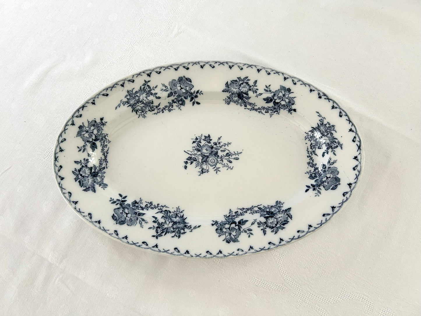 Grand plat ovale - Bertha - Sarreguemines - La Brocanterie d'Estelle