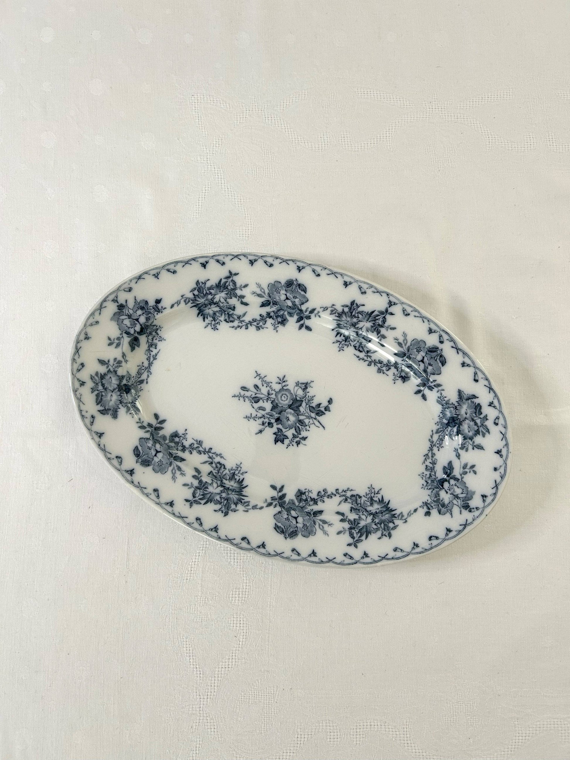 Plat ovale - Bertha - Sarreguemines - La Brocanterie d'Estelle